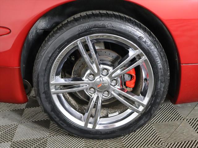 2004 Chevrolet Corvette Base