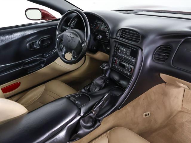 2004 Chevrolet Corvette Base