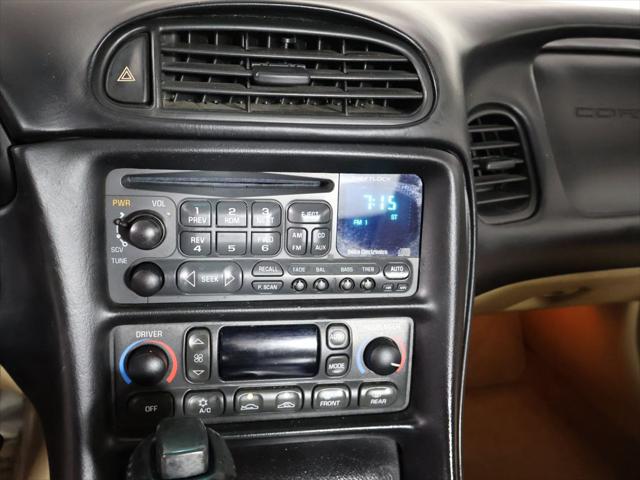 2004 Chevrolet Corvette Base