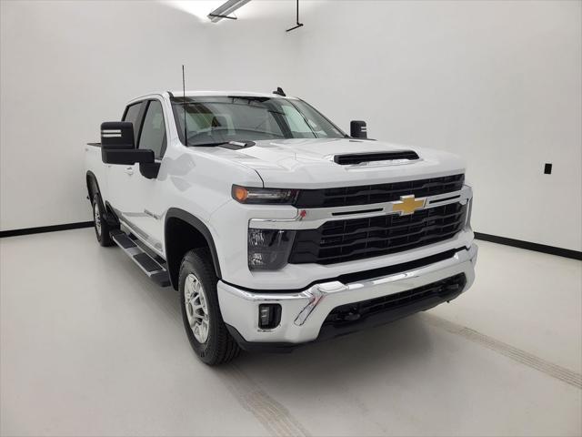 2025 Chevrolet Silverado 2500HD 4WD Crew Cab Standard Bed LT