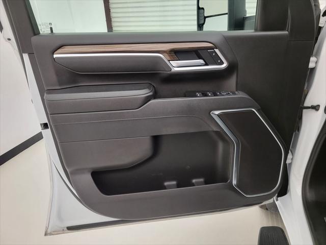 2025 Chevrolet Silverado 2500HD 4WD Crew Cab Standard Bed LT