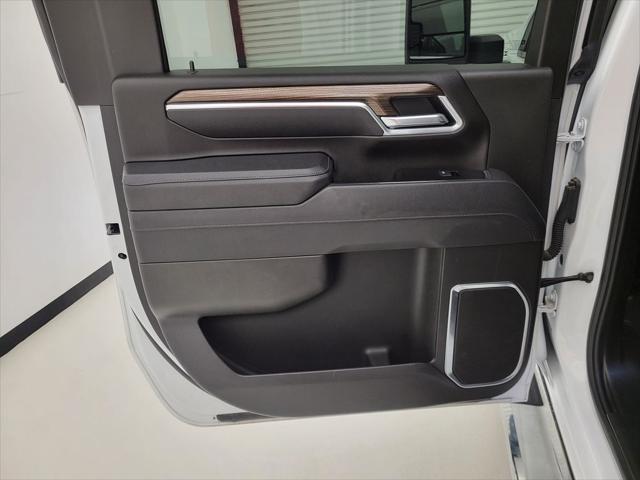 2025 Chevrolet Silverado 2500HD 4WD Crew Cab Standard Bed LT