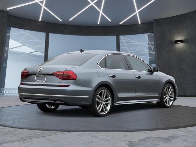 2017 Volkswagen Passat 1.8T R-Line