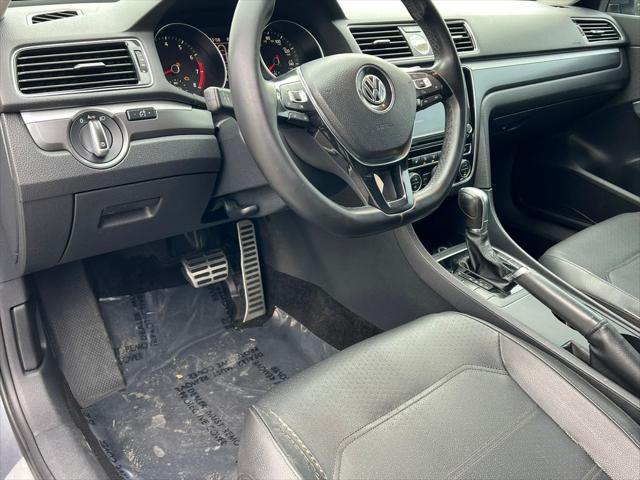 2017 Volkswagen Passat 1.8T R-Line