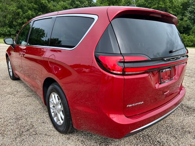 2027 Chrysler Pacifica PACIFICA SELECT