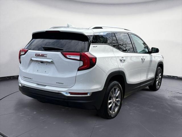 2024 GMC Terrain AWD SLT