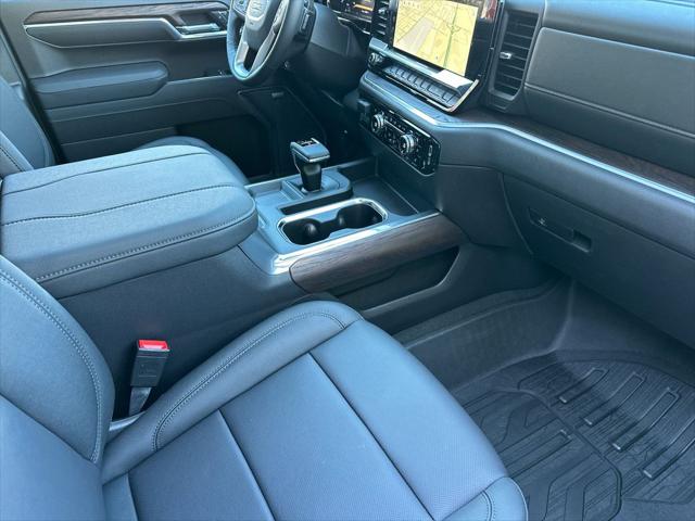 2026 GMC Sierra 1500 Crew Cab, Short Bed, SLT, 4WD