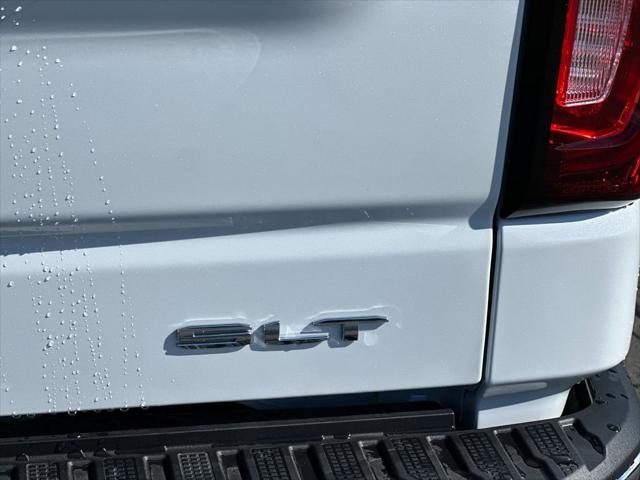 2026 GMC Sierra 1500 Crew Cab, Short Bed, SLT, 4WD