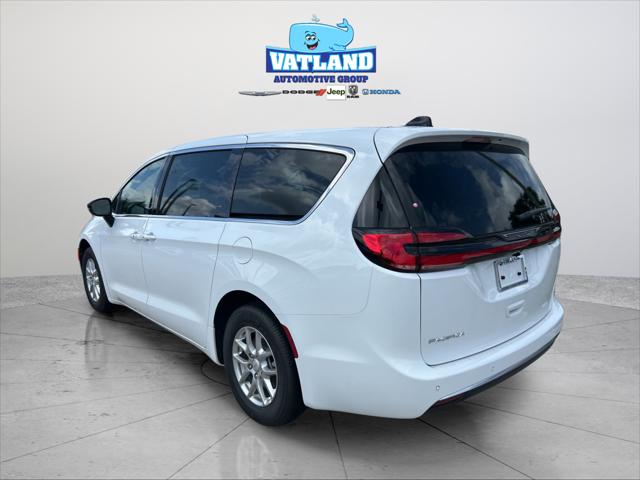 2027 Chrysler Pacifica PACIFICA SELECT