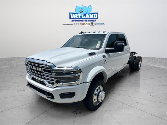 2026 RAM 5500 Chassis RAM 5500 BIG HORN CHASSIS CREW CAB 4X4 60 CA