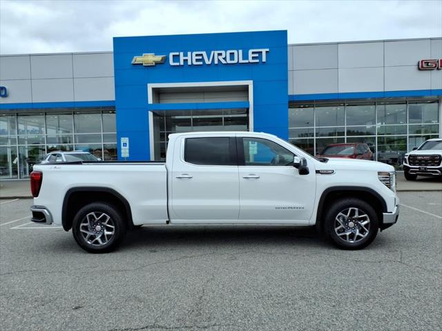 2026 GMC Sierra 1500 Crew Cab, Standard Bed, SLT, 4WD