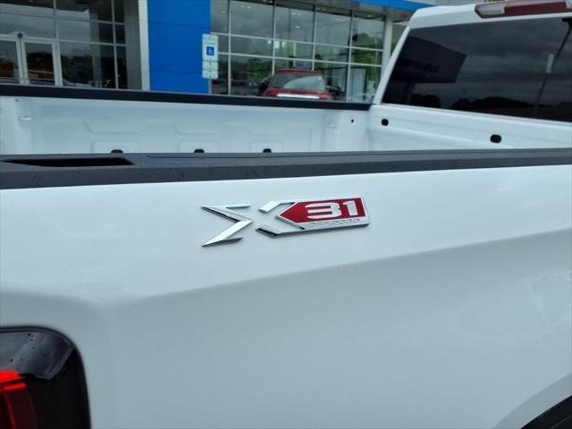 2026 GMC Sierra 1500 Crew Cab, Standard Bed, SLT, 4WD