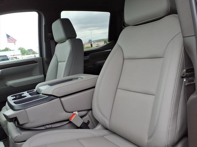 2026 GMC Sierra 1500 Crew Cab, Standard Bed, SLT, 4WD