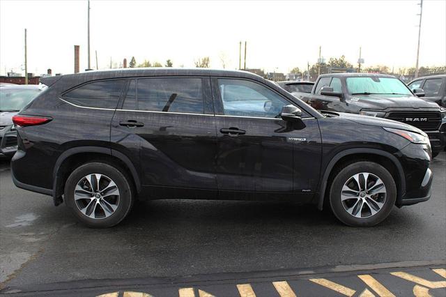2020 Toyota Highlander Hybrid XLE 2020 Toyota Highlander Hybrid XLE