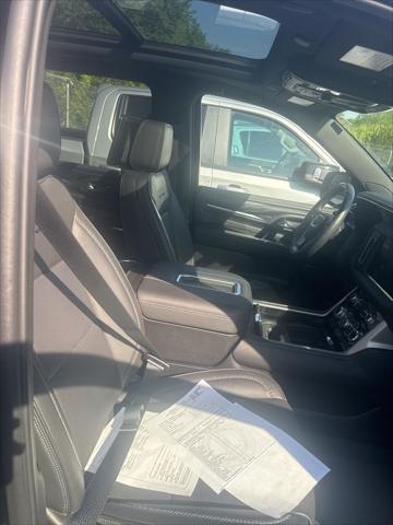 2024 GMC Yukon XL 4WD Denali