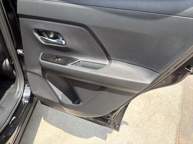 2025 Nissan Kicks SV FWD