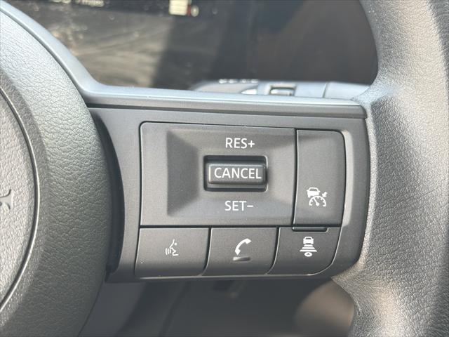 2025 Nissan Kicks SV FWD