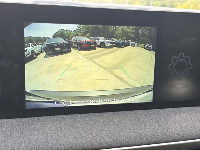2025 Nissan Kicks SV FWD