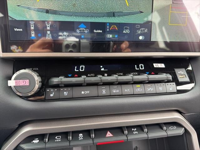 2026 Toyota Tundra Platinum Hybrid CrewMax 5.5' Bed