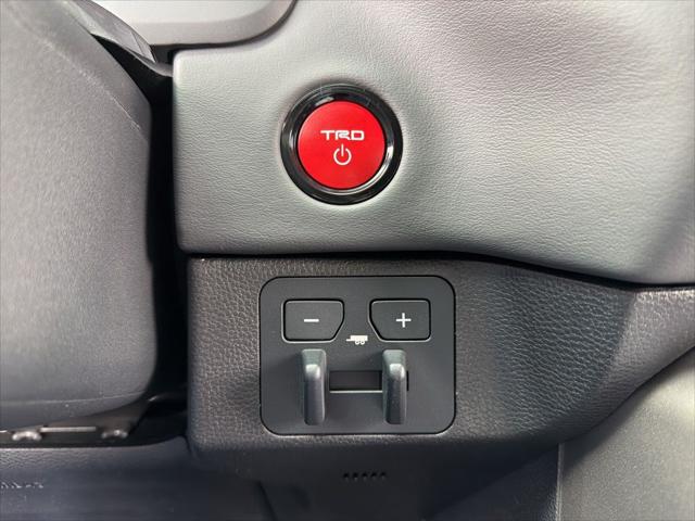 2026 Toyota Tundra Platinum Hybrid CrewMax 5.5' Bed