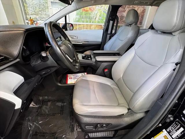 2025 Toyota Sienna XLE