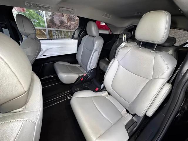 2025 Toyota Sienna XLE