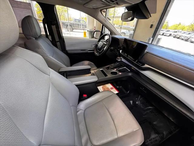 2025 Toyota Sienna XLE