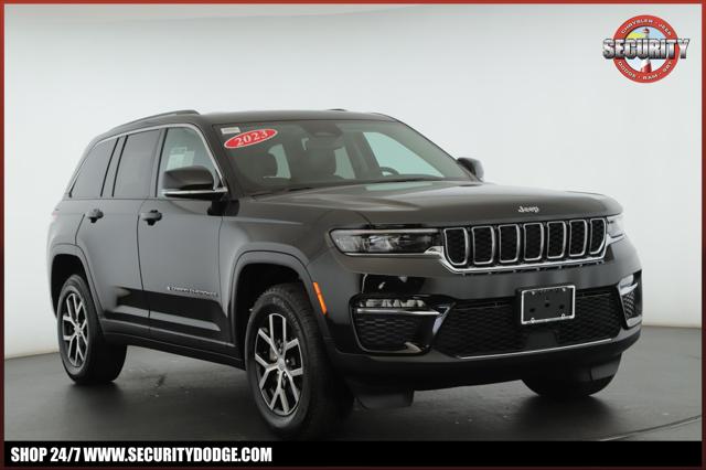 2023 Jeep Grand Cherokee Limited 4x4 for sale in Amityville, NY