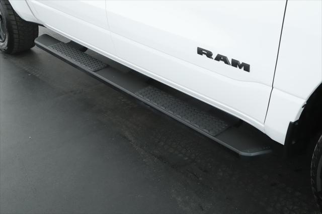 2023 Ram 1500 Big Horn Crew Cab 4x4 5'7" Box