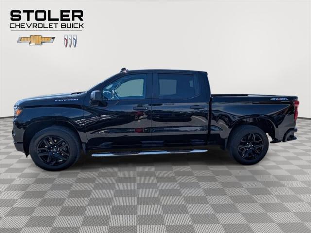 2023 Chevrolet Silverado 1500 4WD Crew Cab Short Bed Custom