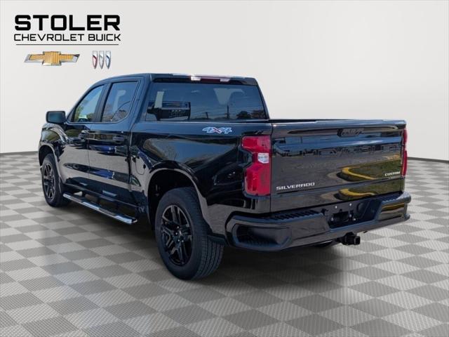 2023 Chevrolet Silverado 1500 4WD Crew Cab Short Bed Custom