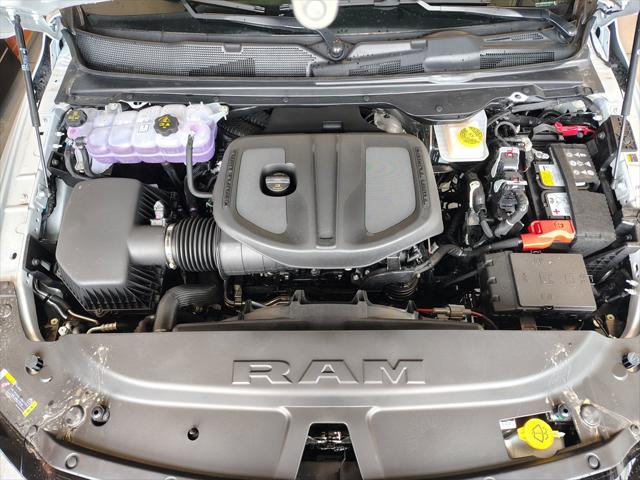 2026 Ram 1500 Express Crew Cab 4x4 57 Box