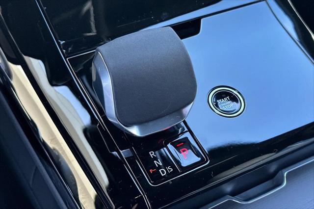 2026 Land Rover Range Rover Sport P360 SE