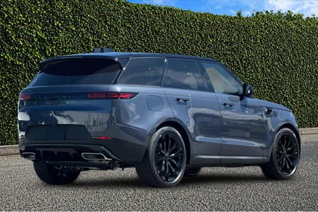 2026 Land Rover Range Rover Sport P360 SE