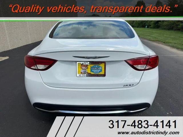 2016 Chrysler 200 Limited