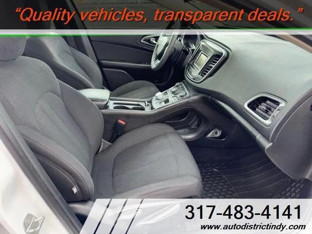 2016 Chrysler 200 Limited