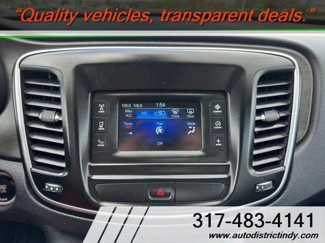 2016 Chrysler 200 Limited