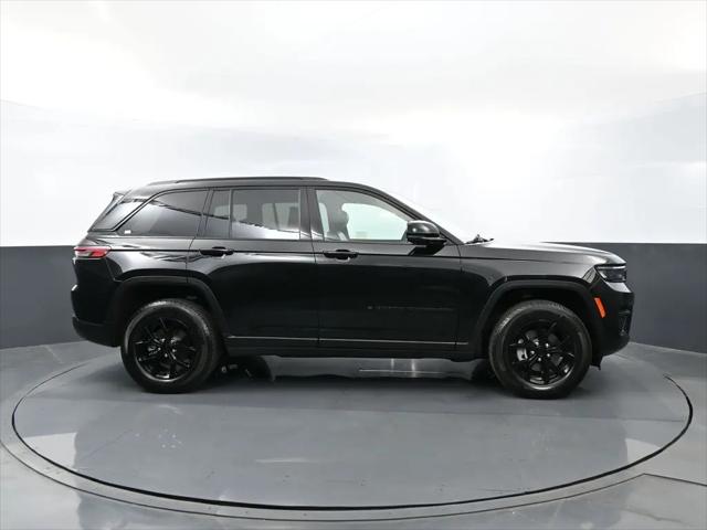 2025 Jeep Grand Cherokee Altitude 4x4