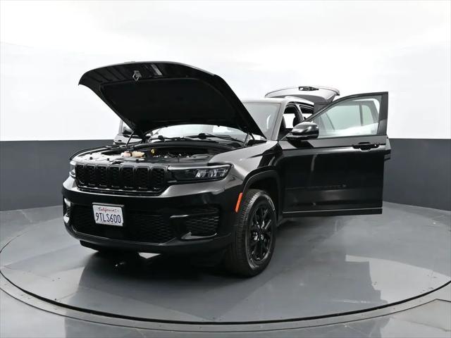2025 Jeep Grand Cherokee Altitude 4x4