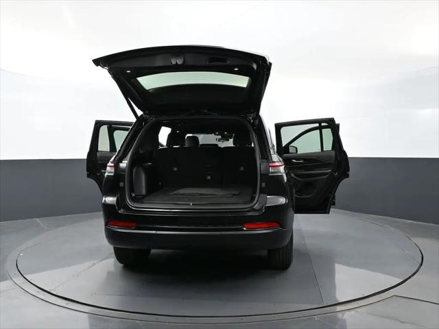 2025 Jeep Grand Cherokee Altitude 4x4