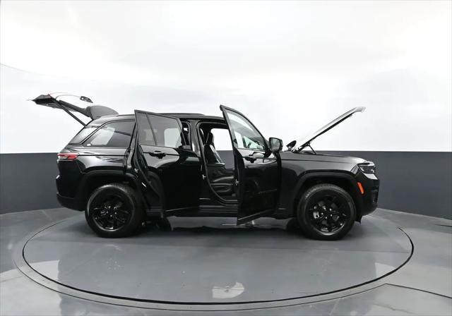 2025 Jeep Grand Cherokee Altitude 4x4