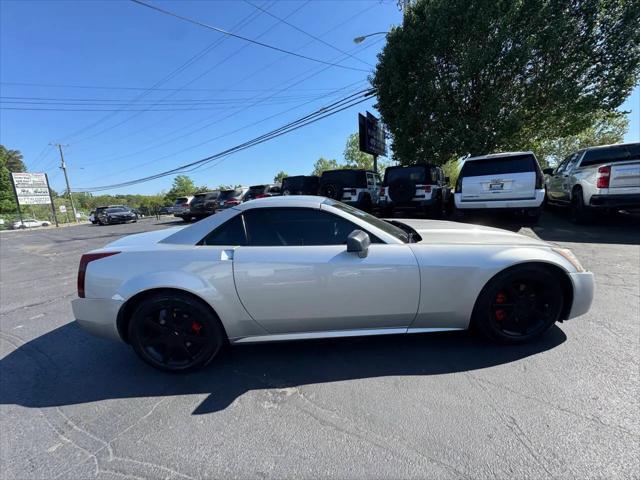 2007 Cadillac XLR Standard