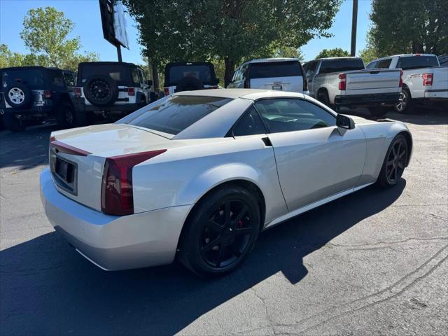 2007 Cadillac XLR Standard