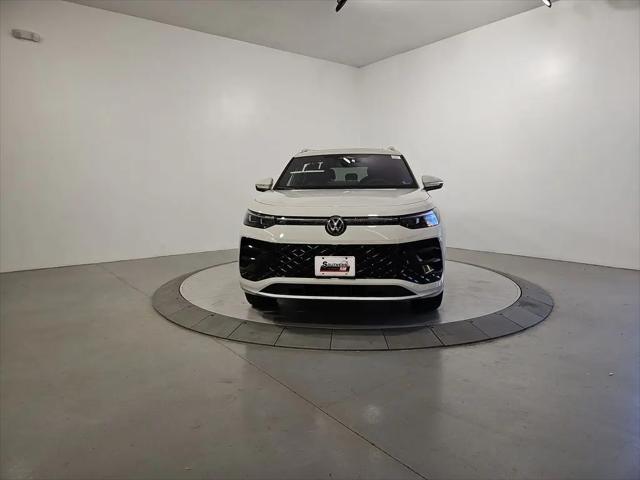 2026 Volkswagen Tiguan SEL R-Line Turbo