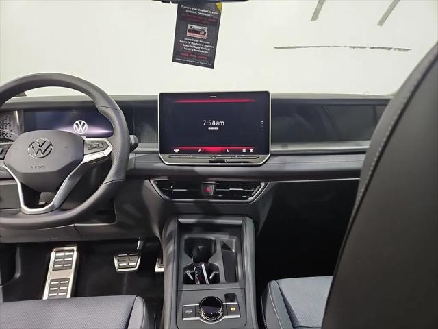 2026 Volkswagen Tiguan SE R-Line Black