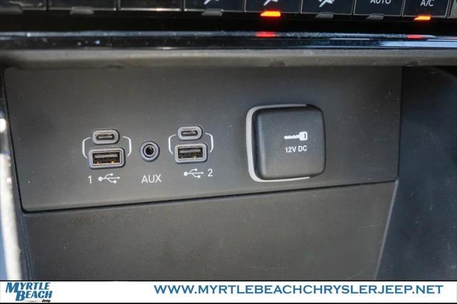 2024 Jeep Grand Cherokee L Laredo 4x2