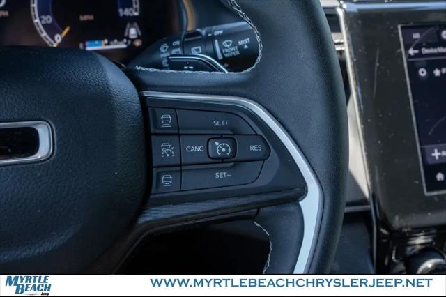 2024 Jeep Grand Cherokee L Laredo 4x2