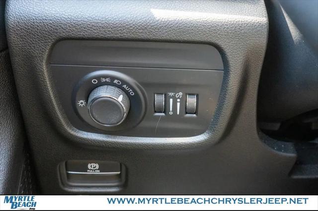 2024 Jeep Grand Cherokee L Laredo 4x2