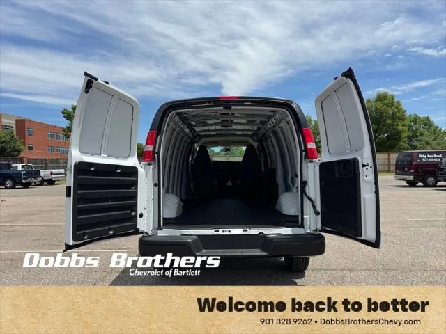 2026 Chevrolet Express Cargo Van 2500 Extended Wheelbase, WT, RWD