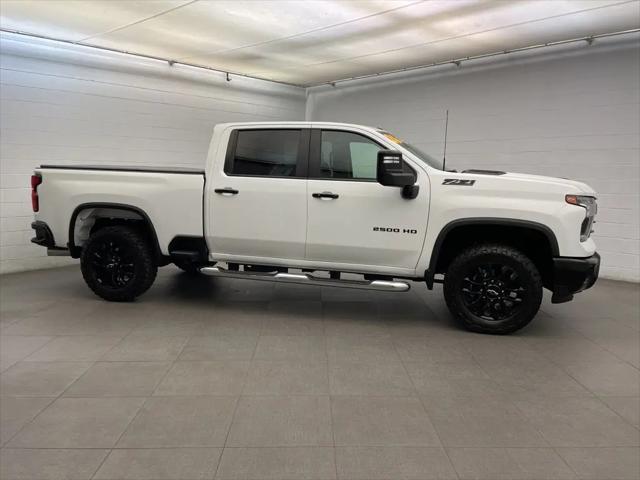 2026 Chevrolet Silverado 2500HD Crew Cab, Standard Bed, LT, 4WD